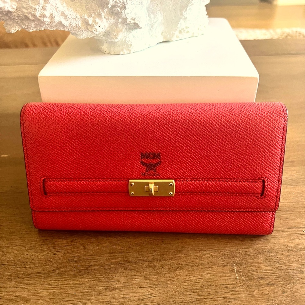 MCM Wallet